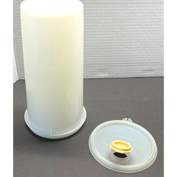 Vintage Tupperware 261-17 Beverage Storage Container with Lid 563-4 8.5" Tall - Picture 10 of 10